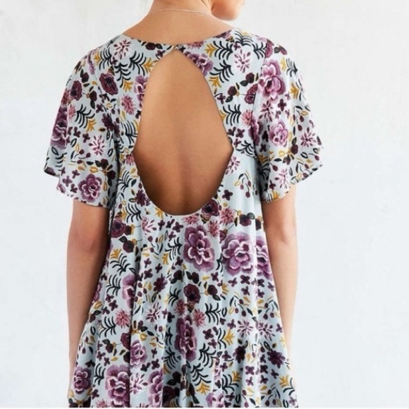 Urban Outfitters Kimchi Blue boho floral printed open back short mini dress - Picture 2 of 6
